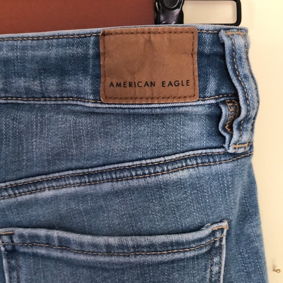 AEO High Waisted Jeans size 4 - Picture 4 of 6
